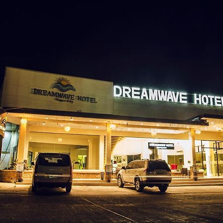 Dreamwave Hotel Ilagan Zewnętrze zdjęcie