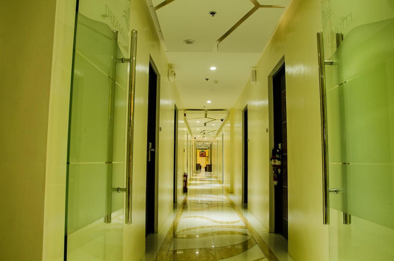 Dreamwave Hotel Ilagan Zewnętrze zdjęcie