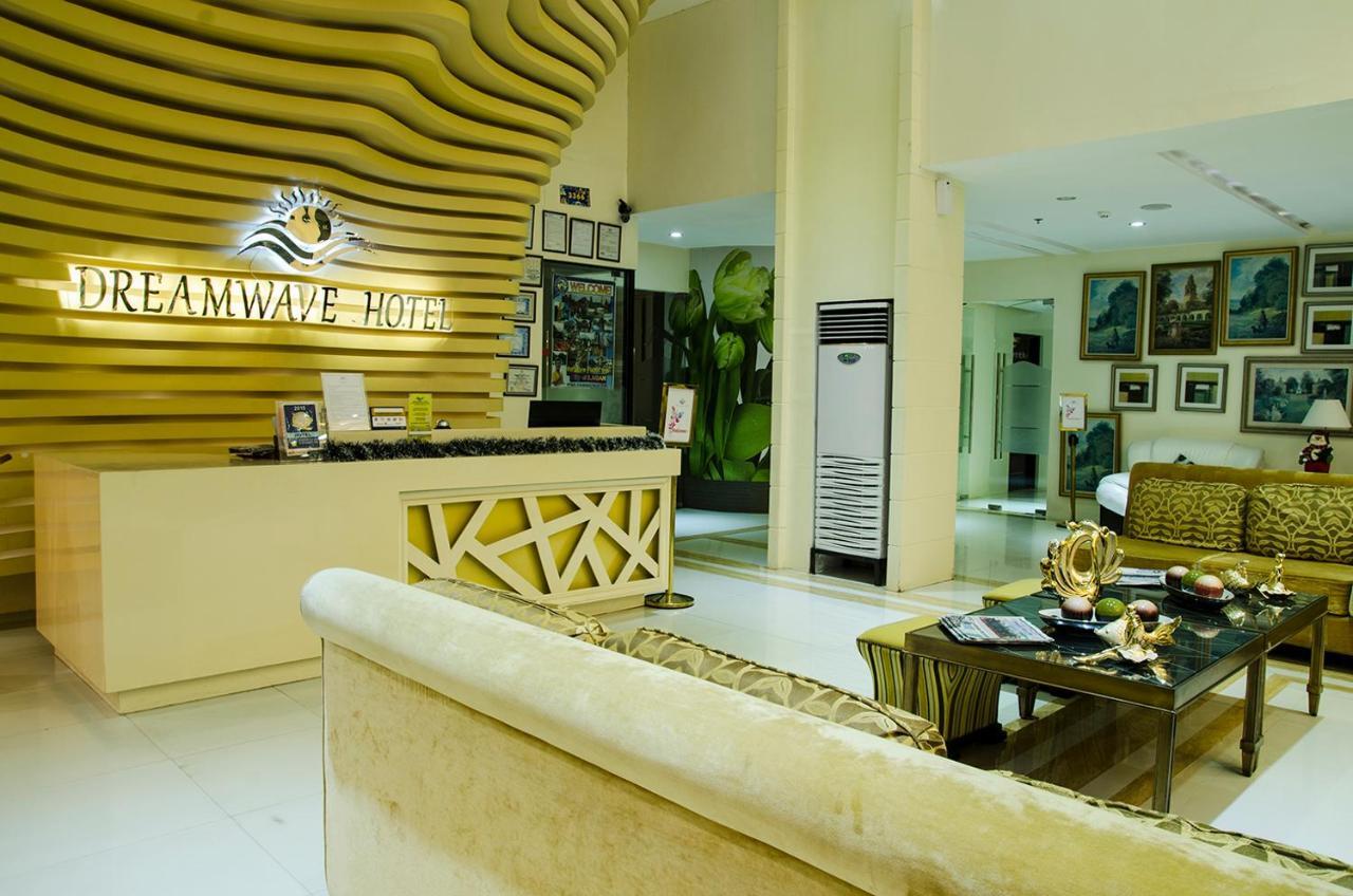 Dreamwave Hotel Ilagan Zewnętrze zdjęcie